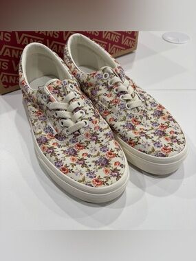 Vans Women's Size 9 Era Shoes Skate NWT Floral Pattern Purple Lavender